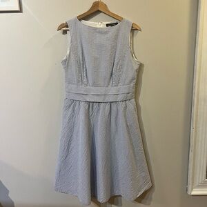 Brooks Brothers Blue and White Patterned Dress Size 8